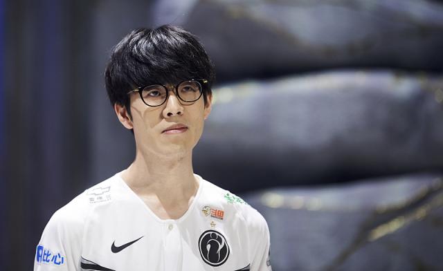 BLG赛后采访 bin ：希望可以进决赛然后夺冠 Wei ：一直赢下去吧