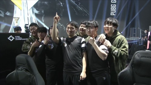 Wildcard正式签约Peeping和fr3nd