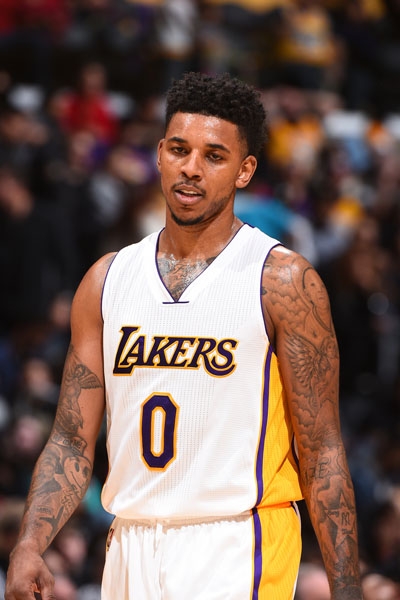 夸梅：NBA已变成WWE 没有竞争只有娱乐 詹姆斯每晚都照着剧本演戏